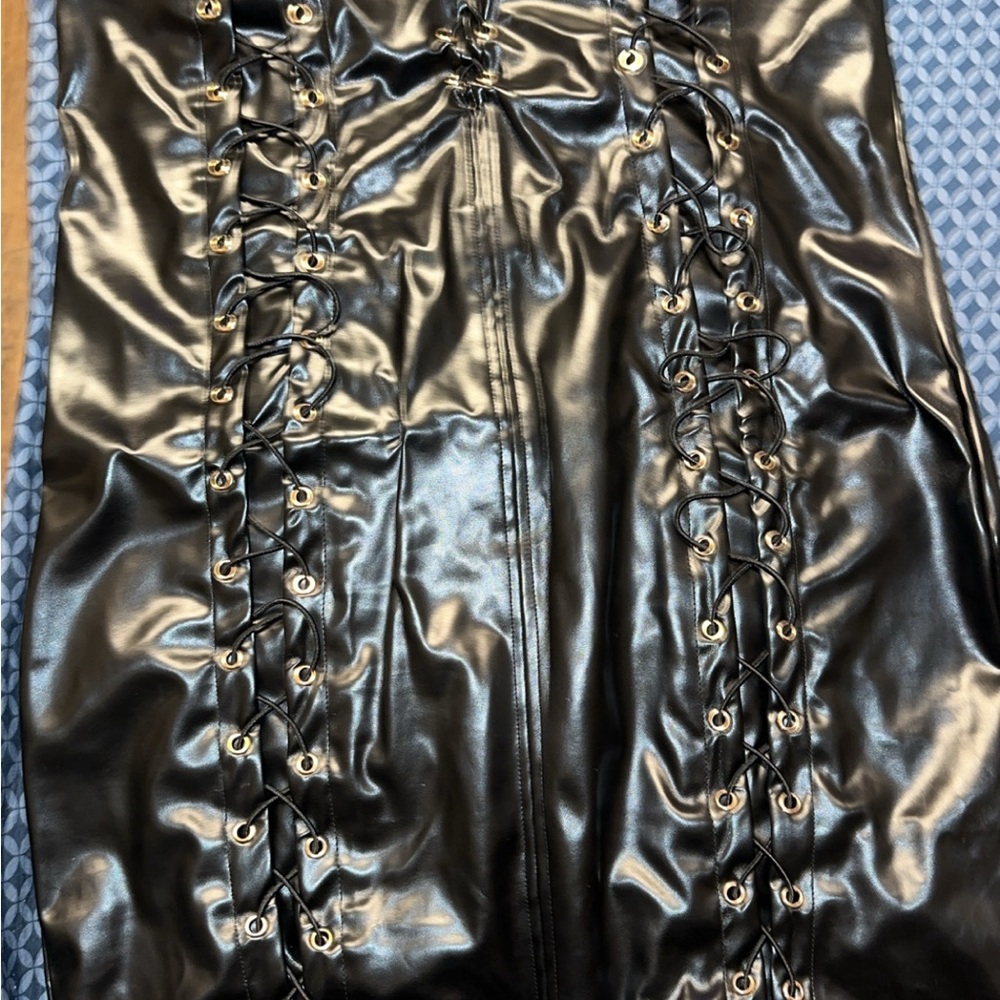 Fashion Nova Black Lace-Up Dress - Picture 5 of 5